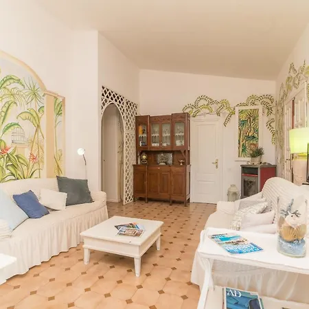 Rosa Sul Mare Holiday home *